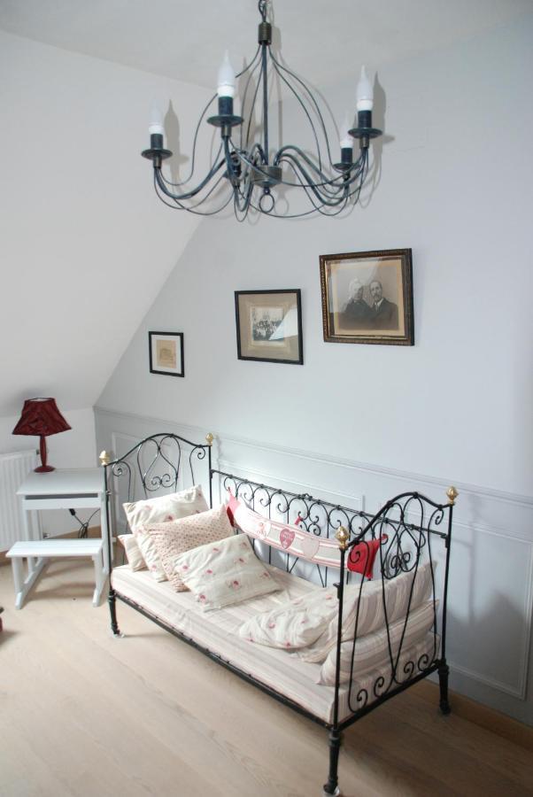 Chambre D'Hotes "Les Paturelles" Fougeres-sur-Bievre Экстерьер фото