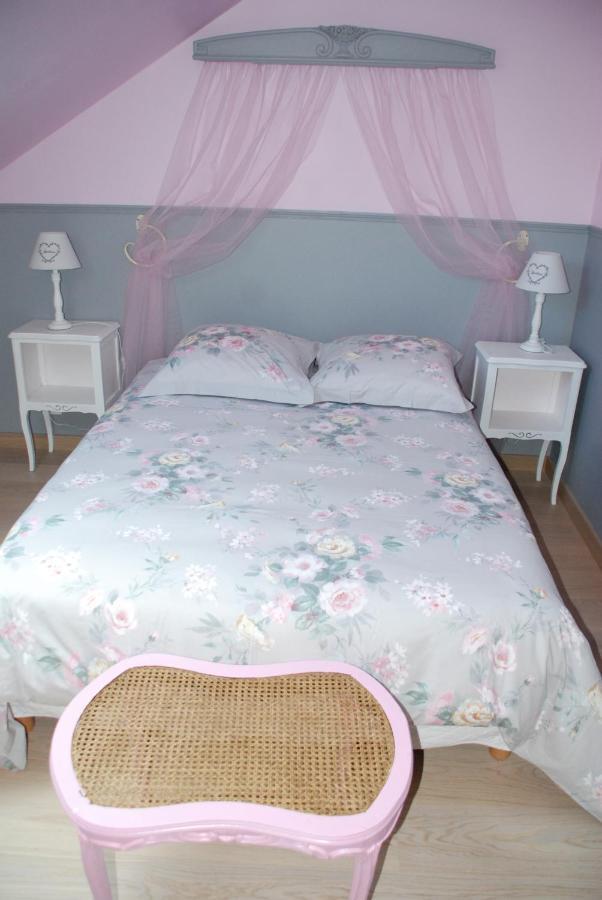 Chambre D'Hotes "Les Paturelles" Fougeres-sur-Bievre Экстерьер фото
