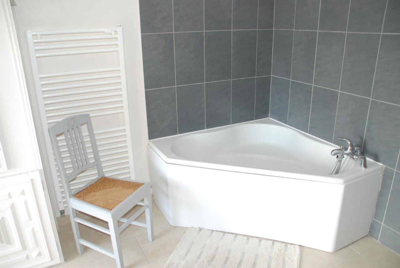 Chambre D'Hotes "Les Paturelles" Fougeres-sur-Bievre Экстерьер фото