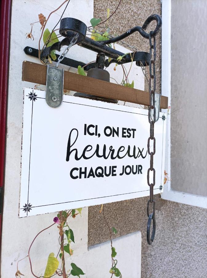 Chambre D'Hotes "Les Paturelles" Fougeres-sur-Bievre Экстерьер фото